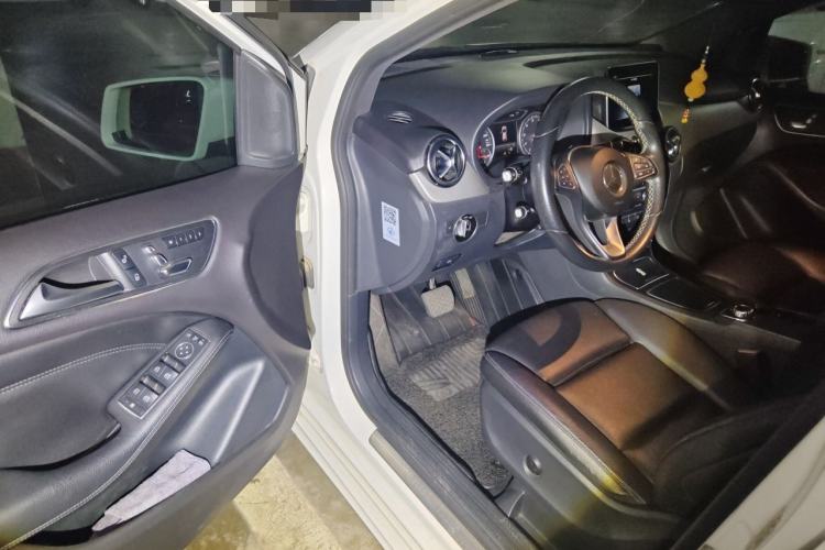 Used Mercedes-Benz B-Class 2017 B 200 Fashion Model Driver Seat