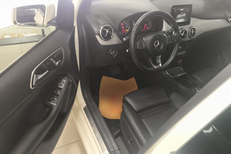 Used Mercedes-Benz B-Class 2017 B 200 Fashion Model Driver Seat