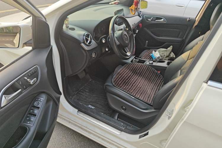 Used Mercedes-Benz B-Class 2017 B 200 Fashion Model Driver Seat