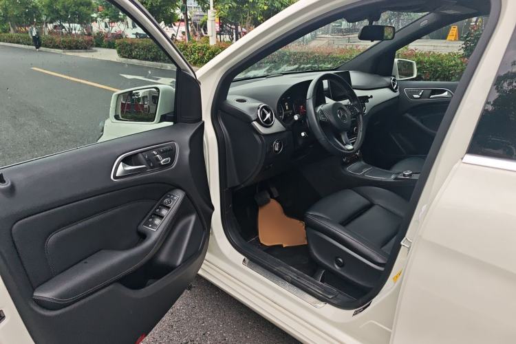 Used Mercedes-Benz B-Class 2017 B 200 Fashion Model Driver Seat