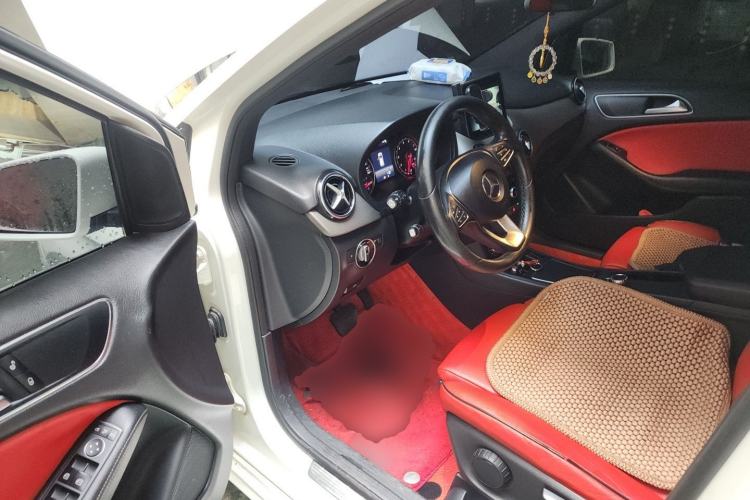 Used Mercedes-Benz B-Class 2017 B 180 Driver Seat