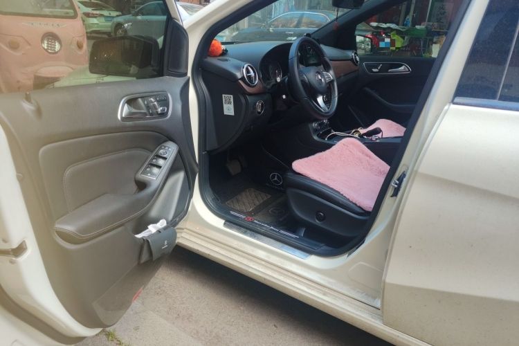 Used Mercedes-Benz B-Class 2017 B 200 Fashion Model Driver Seat
