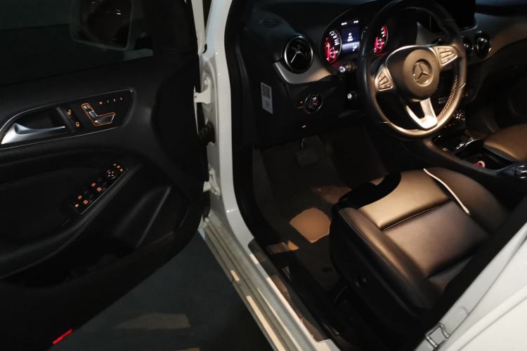 Used Mercedes-Benz B-Class 2017 B 200 Fashion Model Driver Seat