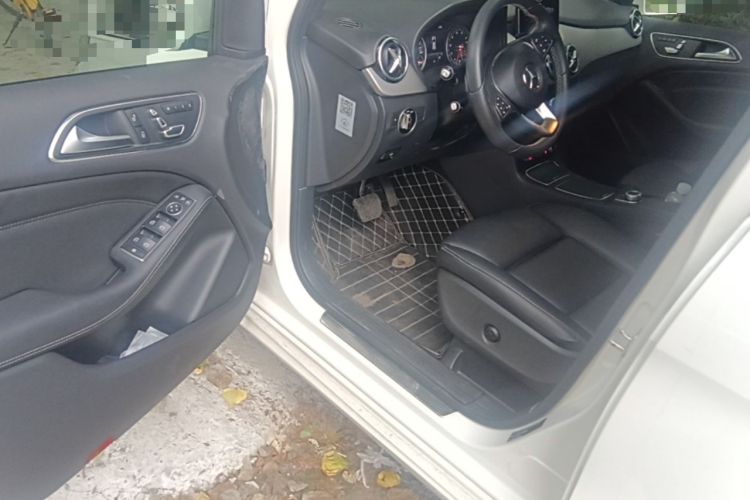 Used Mercedes-Benz B-Class 2017 B 200 Fashion Model Driver Seat