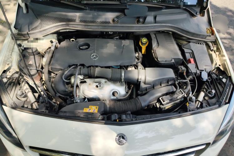 Used Mercedes-Benz B-Class 2017 B 200 Luxury Model Engine Bay