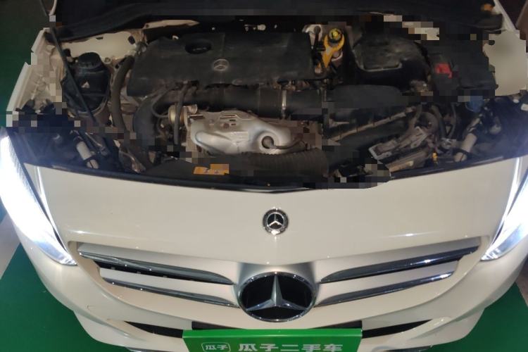 Used Mercedes-Benz B-Class 2017 B 200 Fashion Model Engine Bay