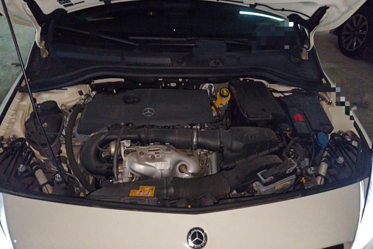 Used Mercedes-Benz B-Class 2017 B 200 Luxury Model Engine Bay