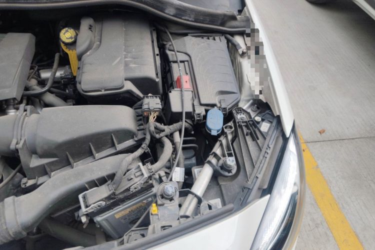 Used Mercedes-Benz B-Class 2017 B 200 Fashion Model Engine Bay Left