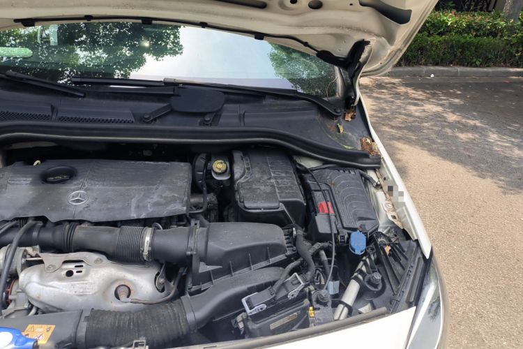 Used Mercedes-Benz B-Class 2017 B 200 Sport Edition Engine Bay Left