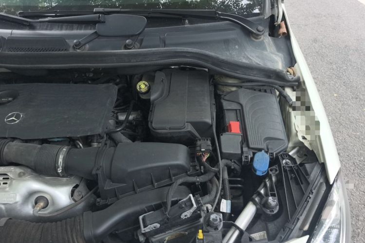 Used Mercedes-Benz B-Class 2017 B 200 Sport Edition Engine Bay Left