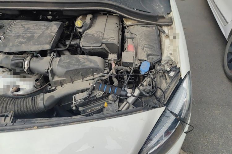 Used Mercedes-Benz B-Class 2017 B 200 Fashion Model Engine Bay Left