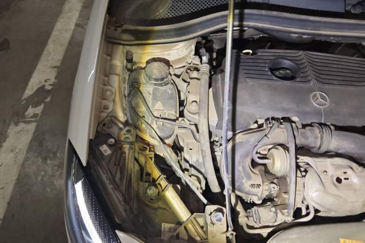 Used Mercedes-Benz B-Class 2017 B 200 Fashion Model Engine Bay Right