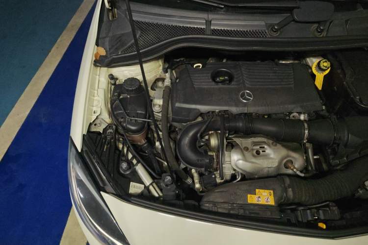 Used Mercedes-Benz B-Class 2017 B 200 Sport Edition Engine Bay Right