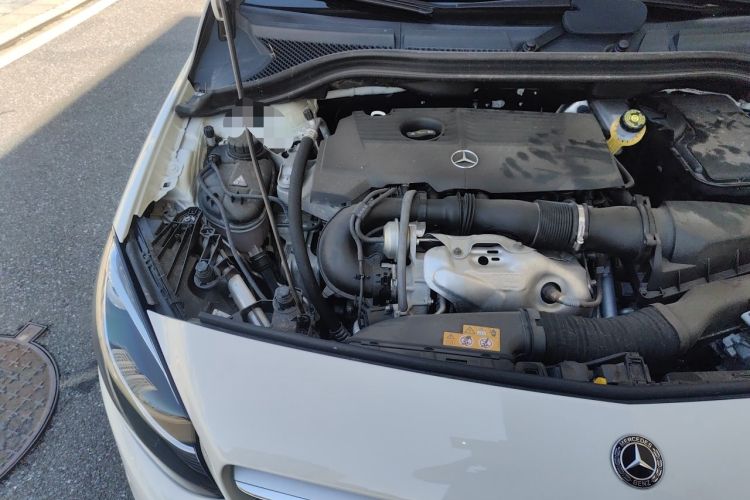 Used Mercedes-Benz B-Class 2017 B 200 Sport Edition Engine Bay Right