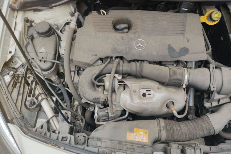 Used Mercedes-Benz B-Class 2017 B 200 Fashion Model Engine Bay Right