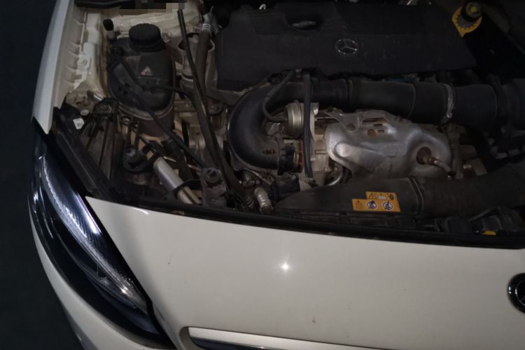 Used Mercedes-Benz B-Class 2017 B 200 Fashion Model Engine Bay Right