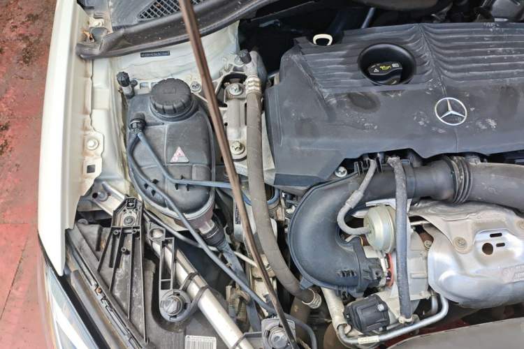 Used Mercedes-Benz B-Class 2017 B 200 Sport Edition Engine Bay Right