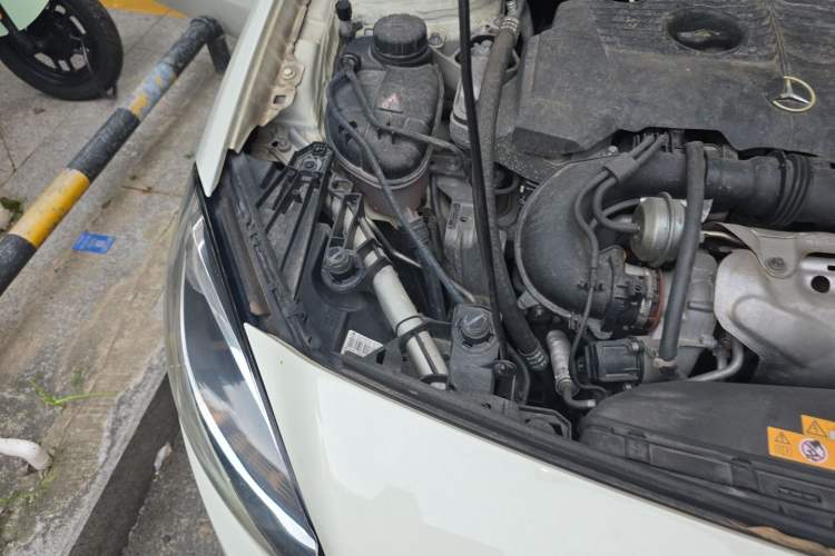 Used Mercedes-Benz B-Class 2017 B 200 Sport Edition Engine Bay Right