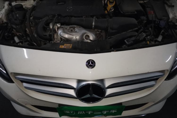 Used Mercedes-Benz B-Class 2017 B 200 Fashion Model Engine Bay