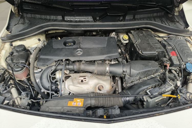 Used Mercedes-Benz B-Class 2017 B 200 Sport Edition Engine Bay