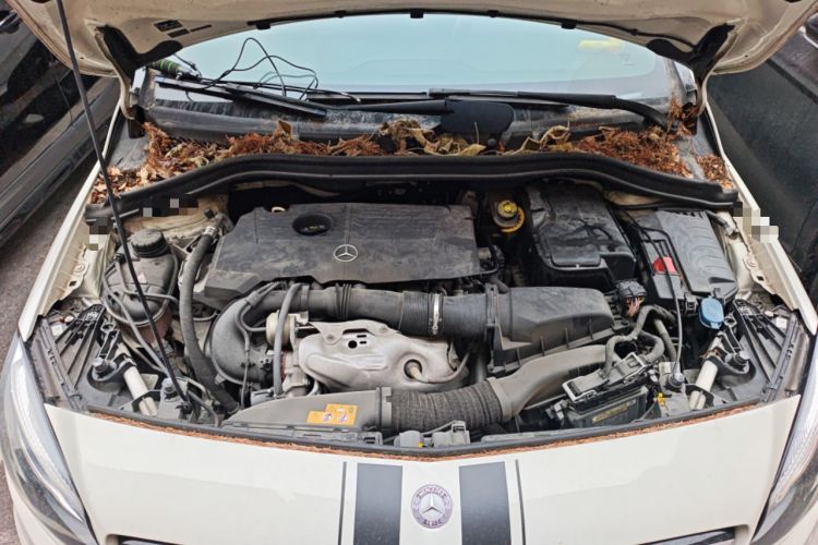 Used Mercedes-Benz B-Class 2017 B 200 Polar Limited Edition Engine Bay
