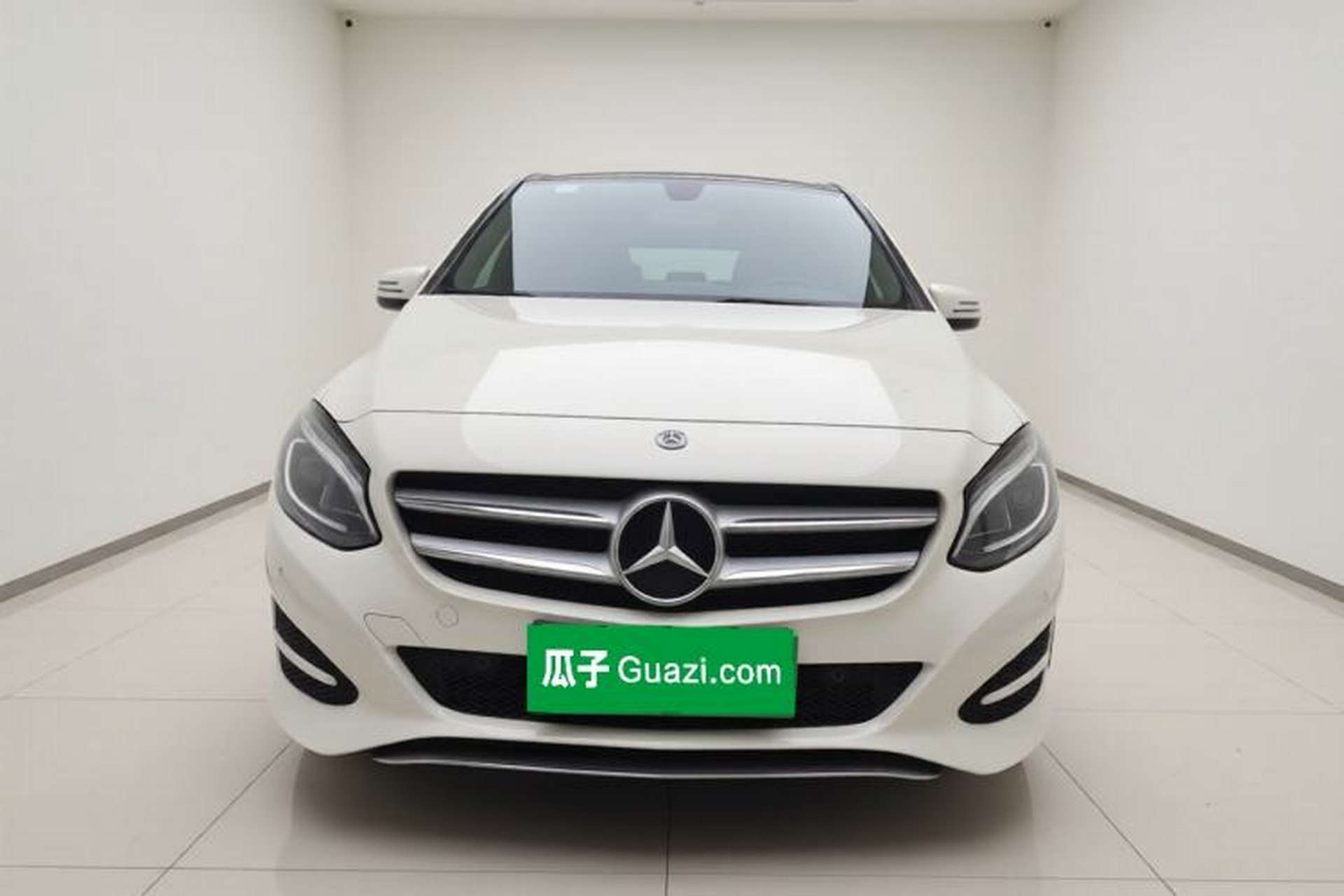 Used Mercedes-Benz B-Class 2017 B 200 Fashion Model Exterior 1