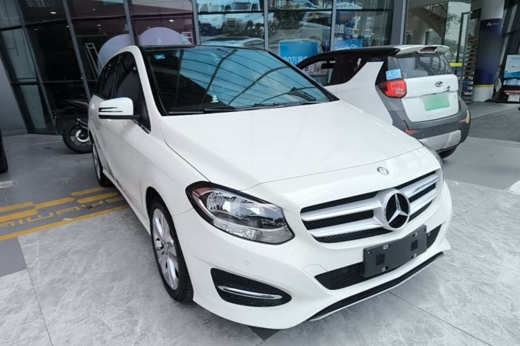 Used Mercedes-Benz B-Class 2017 B 200 Sport Edition Exterior 1