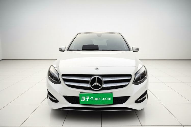 Used Mercedes-Benz B-Class 2017 B 200 Fashion Model Exterior 1