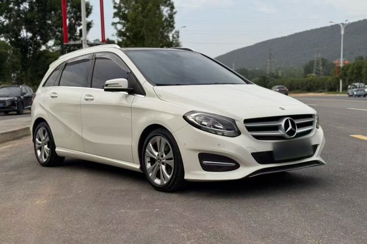 Used Mercedes-Benz B-Class 2017 B 200 Sport Edition Exterior 1