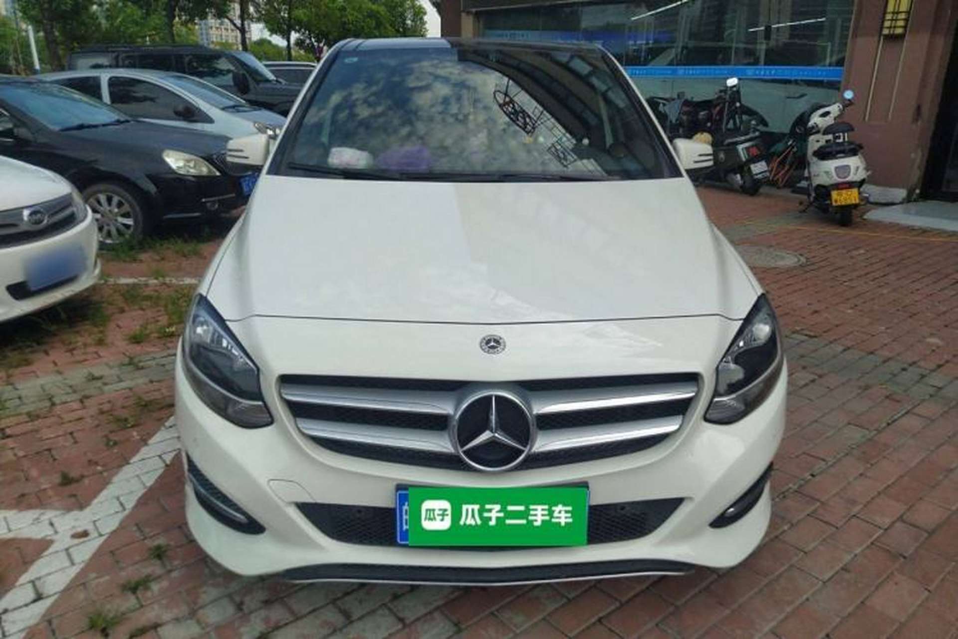 Used Mercedes-Benz B-Class 2017 B 200 Sport Edition Exterior 1