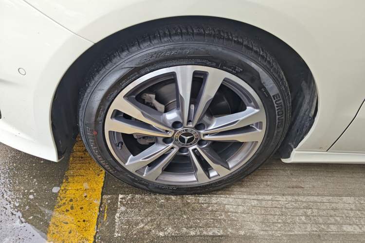 Used Mercedes-Benz B-Class 2017 B 200 Sport Edition Exterior 2