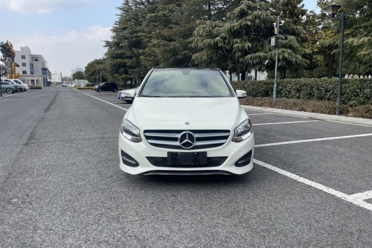 Used Mercedes-Benz B-Class 2017 B 200 Sport Edition Exterior 2