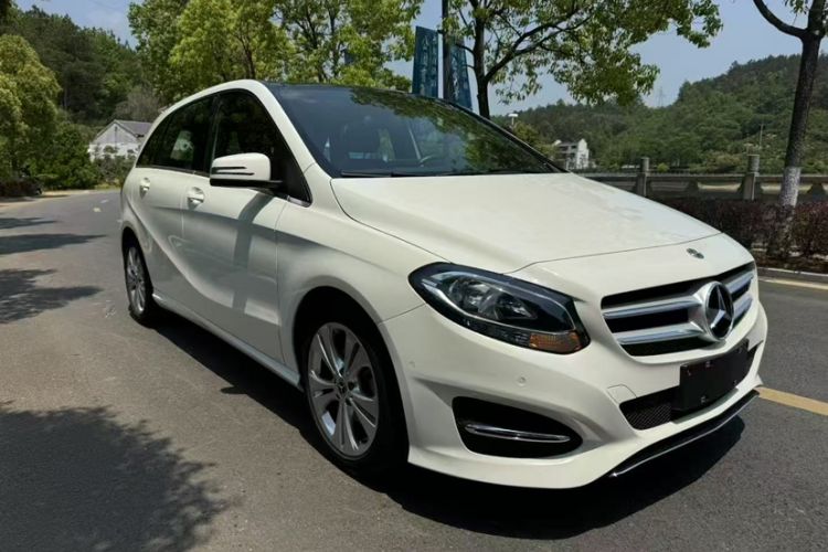Used Mercedes-Benz B-Class 2017 B 200 Sport Edition Exterior 3