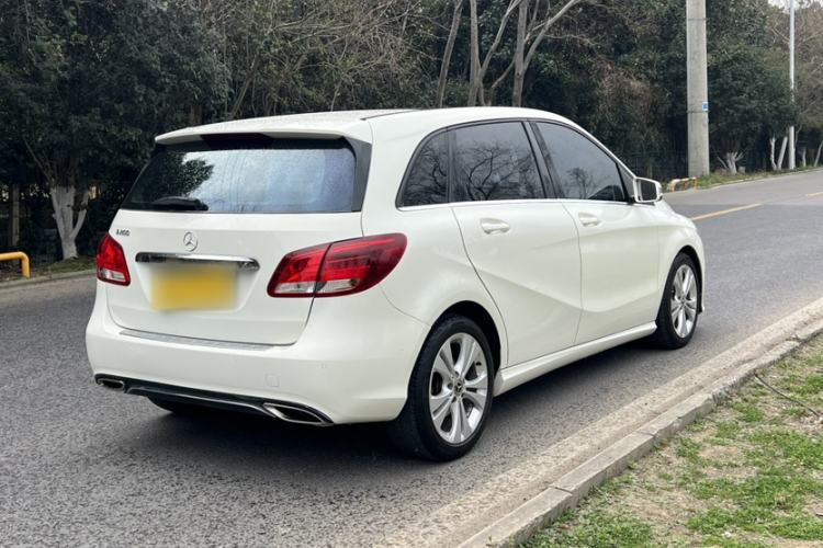 Used Mercedes-Benz B-Class 2017 B 200 Sport Edition Exterior 3