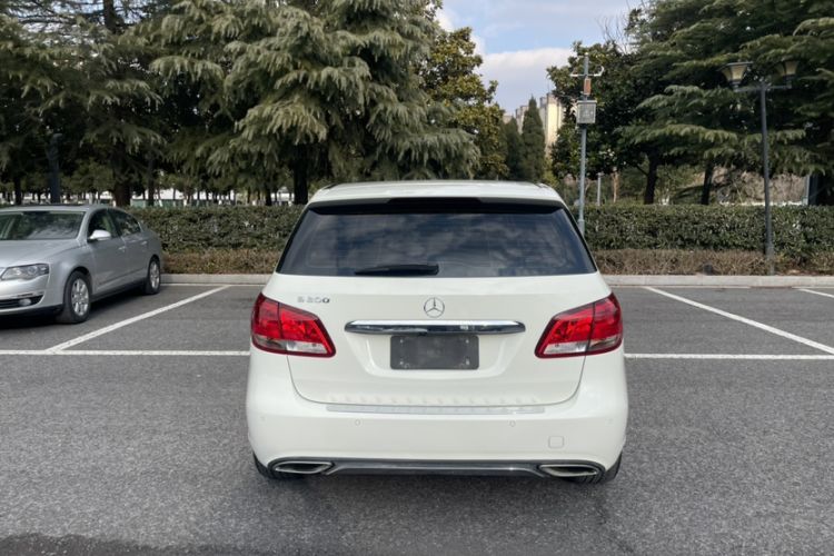 Used Mercedes-Benz B-Class 2017 B 200 Sport Edition Exterior 4
