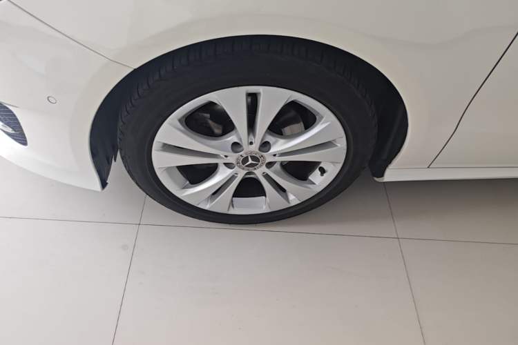 Used Mercedes-Benz B-Class 2017 B 200 Sport Edition Exterior 4