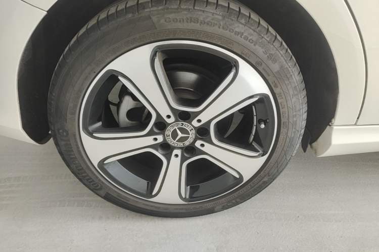 Used Mercedes-Benz B-Class 2017 B 200 Fashion Model Exterior 5