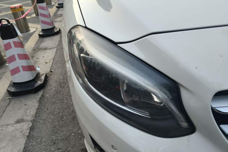 Used Mercedes-Benz B-Class 2017 B 200 Fashion Model Exterior 6