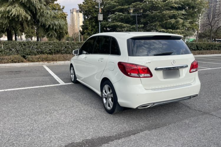 Used Mercedes-Benz B-Class 2017 B 200 Sport Edition Exterior 6