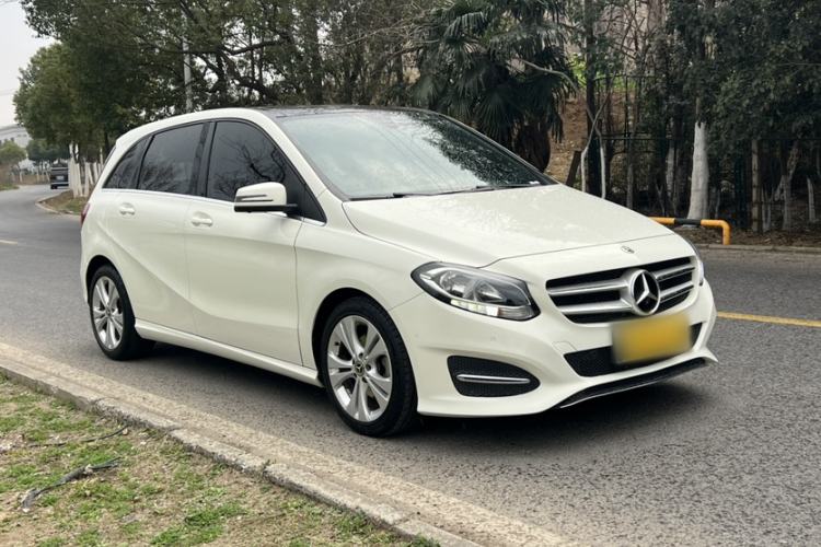 Used Mercedes-Benz B-Class 2017 B 200 Sport Edition Exterior 8