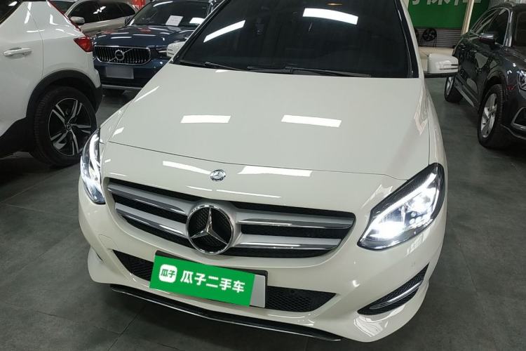 Used Mercedes-Benz B-Class 2017 B 200 Fashion Model Front
