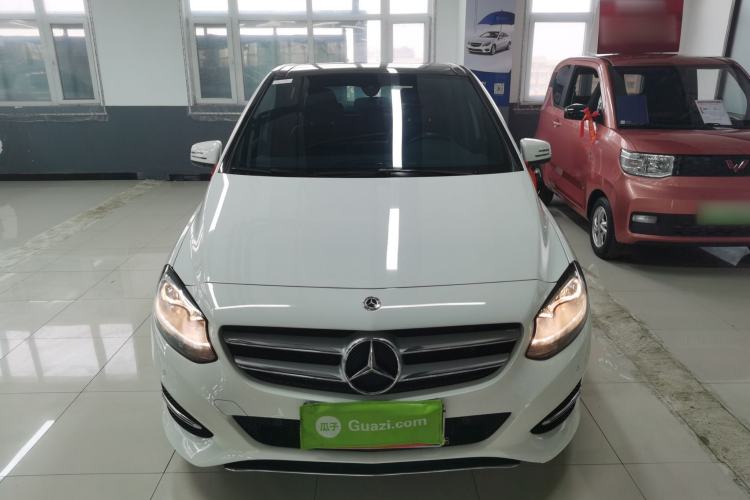 Used Mercedes-Benz B-Class 2017 B 200 Sport Edition Front