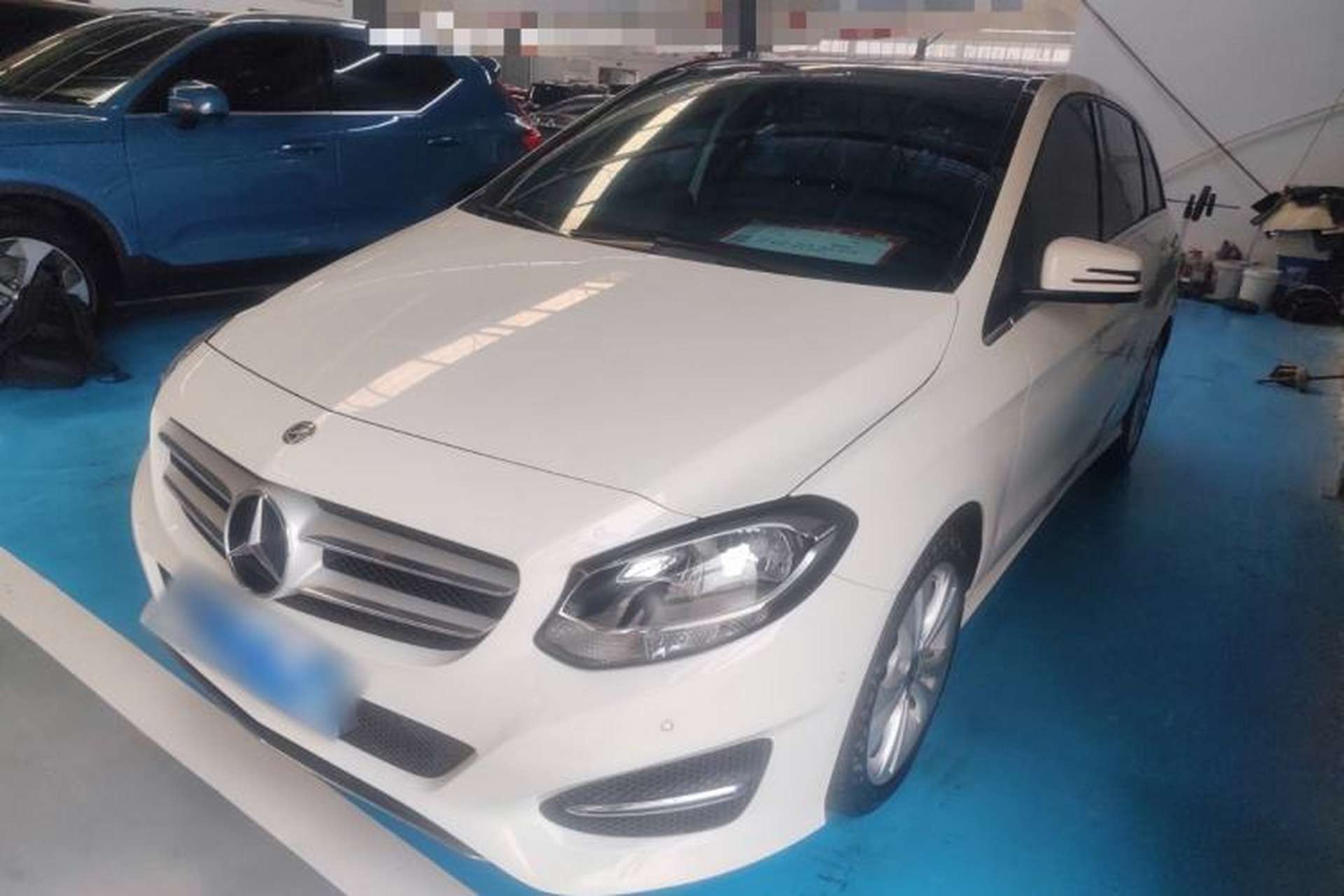 Used Mercedes-Benz B-Class 2017 B 200 Sport Edition Front Left 45 Deg