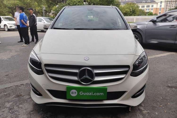 Used Mercedes-Benz B-Class 2017 B 200 Sport Edition Front