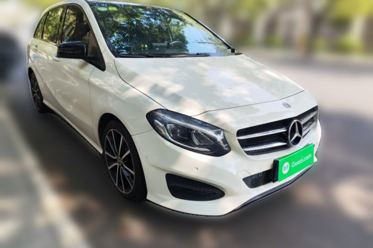 Used Mercedes-Benz B-Class 2017 B 200 Luxury Model Front Right 45 Deg