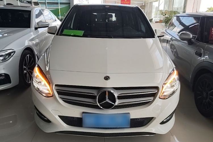 Used Mercedes-Benz B-Class 2017 B 200 Fashion Model Front
