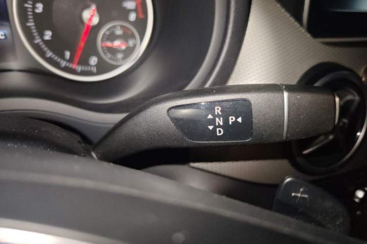 Used Mercedes-Benz B-Class 2017 B 200 Fashion Model Gear Lever