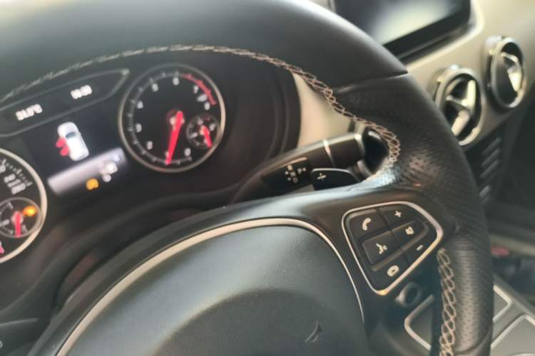 Used Mercedes-Benz B-Class 2017 B 200 Sport Edition Gear Lever