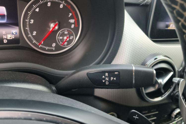 Used Mercedes-Benz B-Class 2017 B 200 Fashion Model Gear Lever