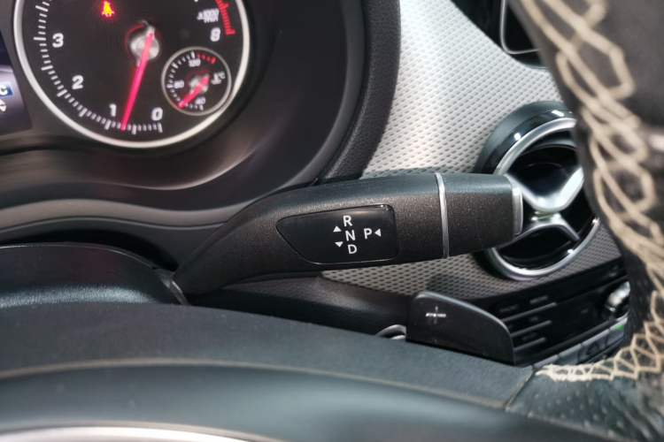 Used Mercedes-Benz B-Class 2017 B 200 Sport Edition Gear Lever